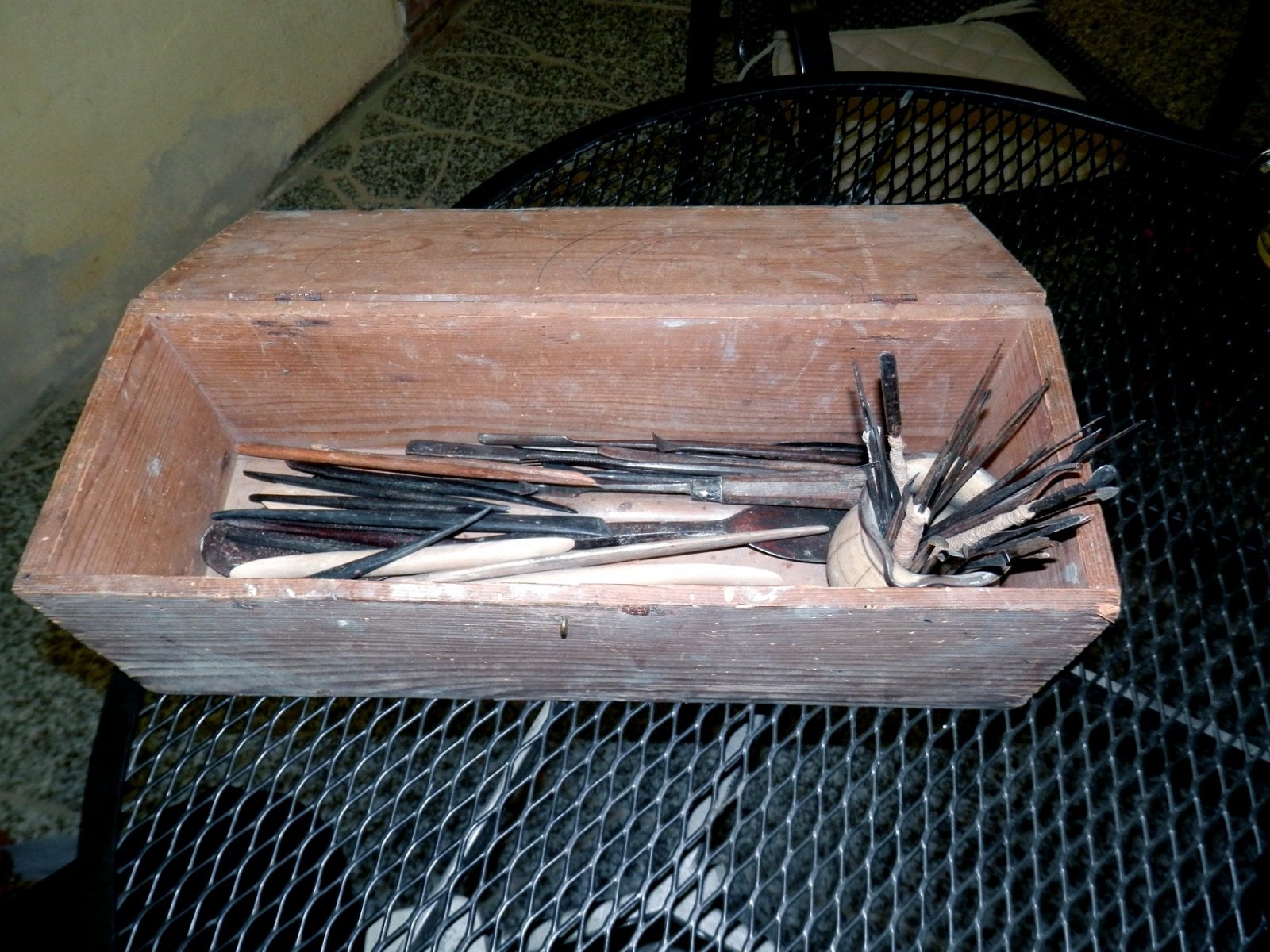 Bedýnka s nářadím