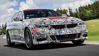 Náhledový obrázek - BMW poprvé ukazuje novou generaci řady 3. Zatím ale jako maskovaný prototyp