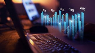 roční finanční zpráva, graf se statistickými údaji za jednotlivé roky, vývoj a růst společnosti v jednotlivých letech, 2025