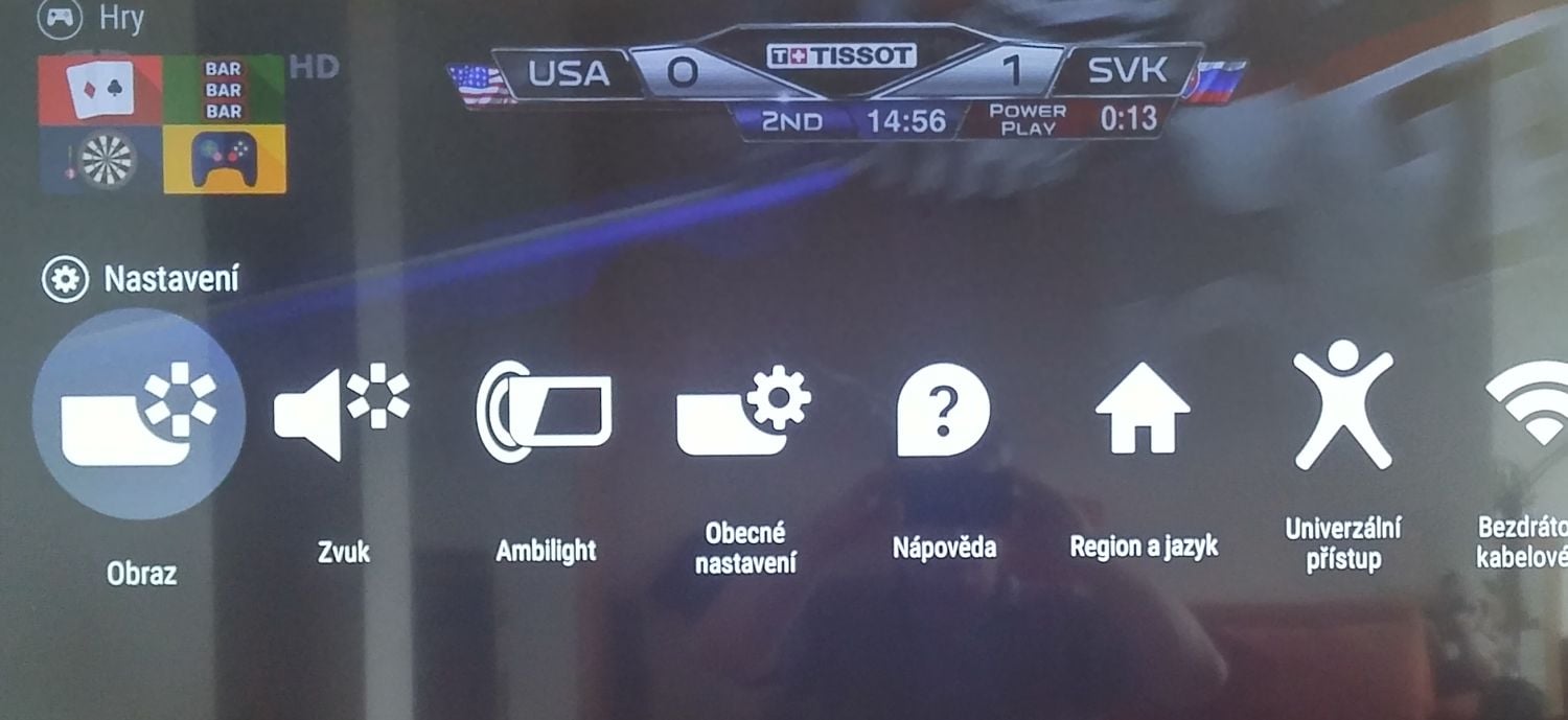 Jinak provedené menu nastavení televizoru.