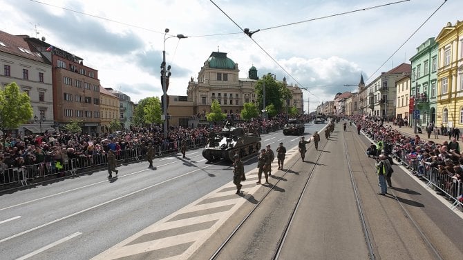 vojenská přehlídka