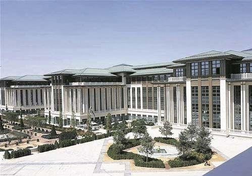 2009-12-tureckc3bd-prezident-otevc599el-gigantickc3bd-palc3a1c-z