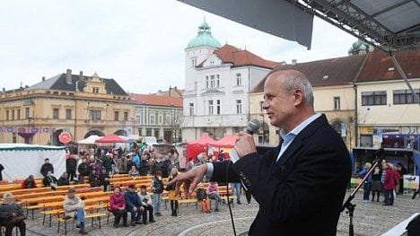 Náhledový obrázek - Komentář: Marná kavárny snaha