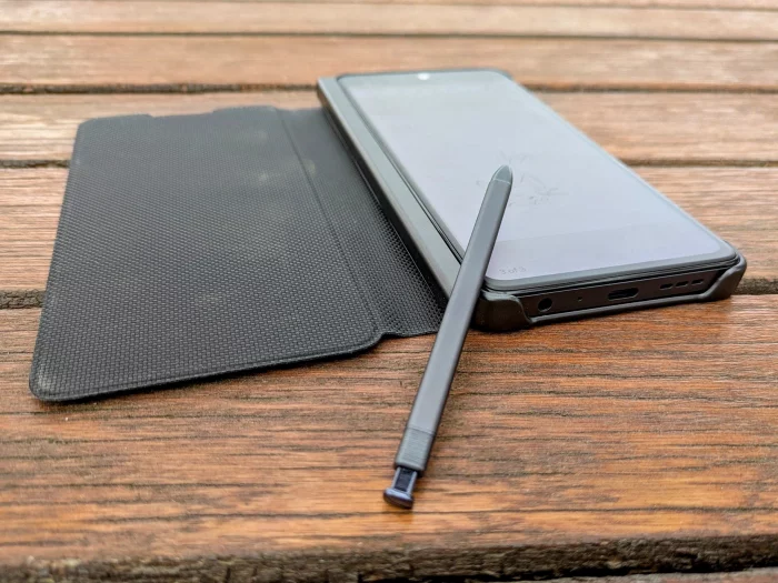 Stylus skvěle kooperuje s matným displejem