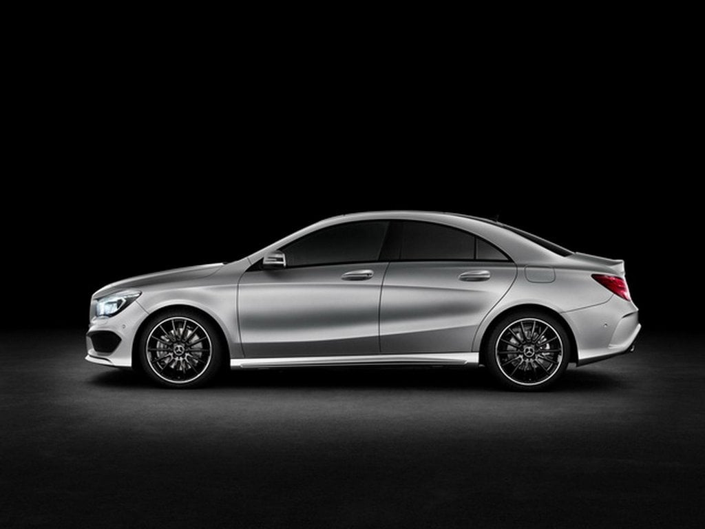 2015-10-mercedes-cla-4.jpg