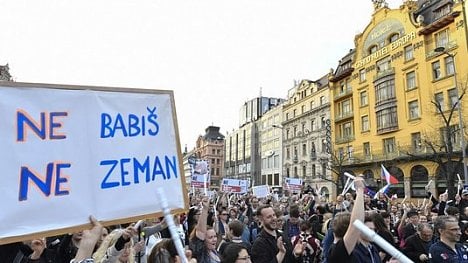 Náhledový obrázek - „Česko není firma“. V Praze proběhla další demonstrace proti Babišovi