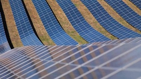 Náhledový obrázek - Turecko postaví největší fotovoltaickou elektrárnu na světě