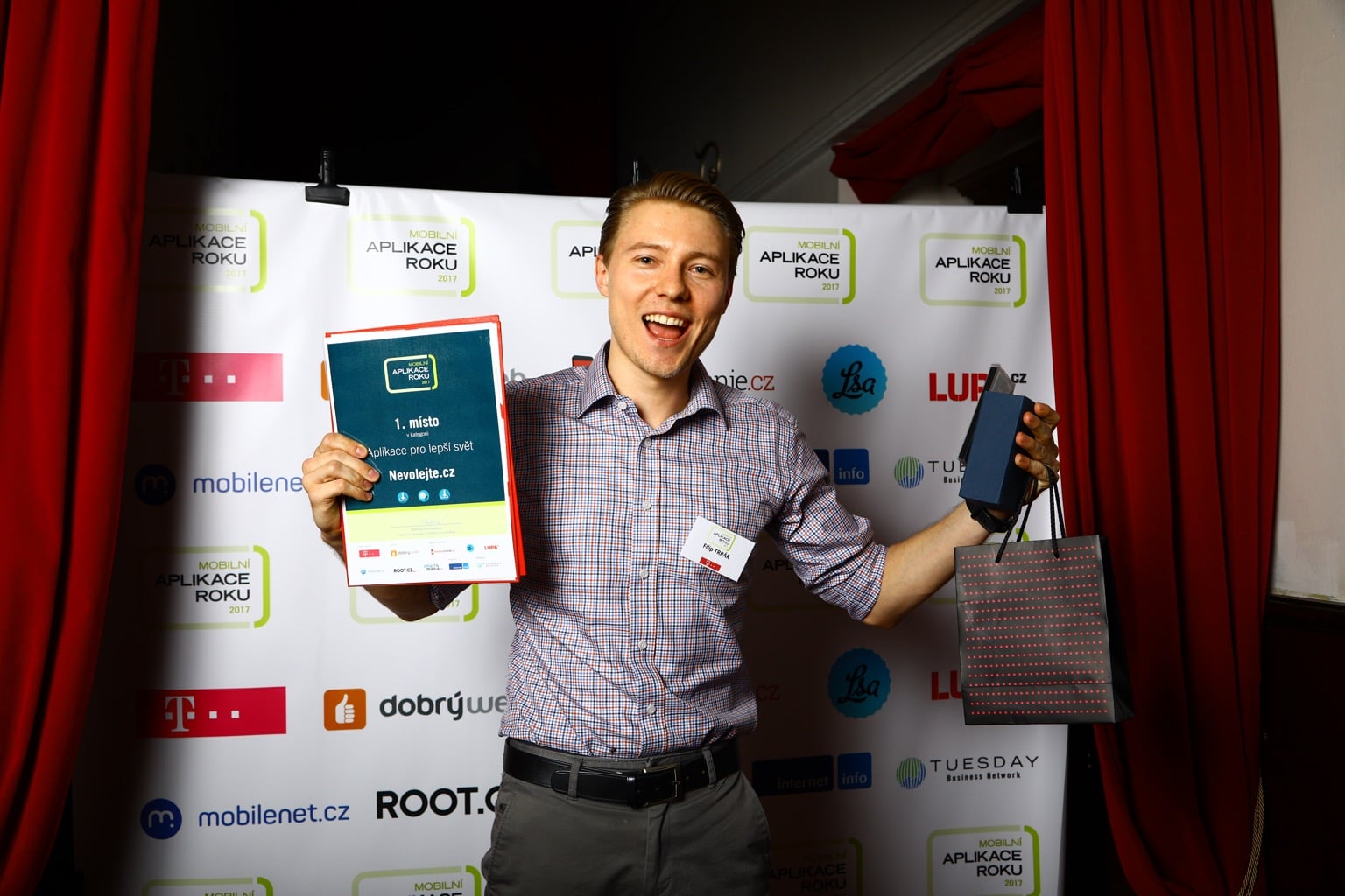 Mobilní aplikace roku 2017 - V pražském Royalu vyhrála Moneta