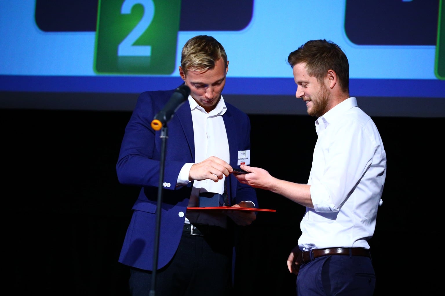 Mobilní aplikace roku 2017 - V pražském Royalu vyhrála Moneta