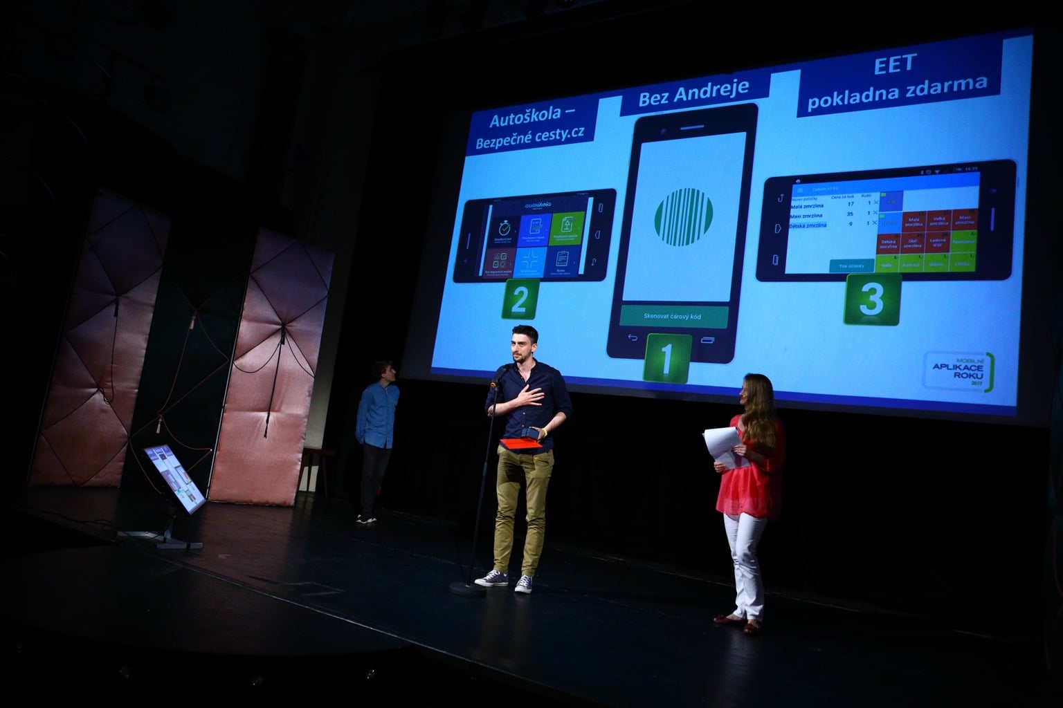 Mobilní aplikace roku 2017 - V pražském Royalu vyhrála Moneta