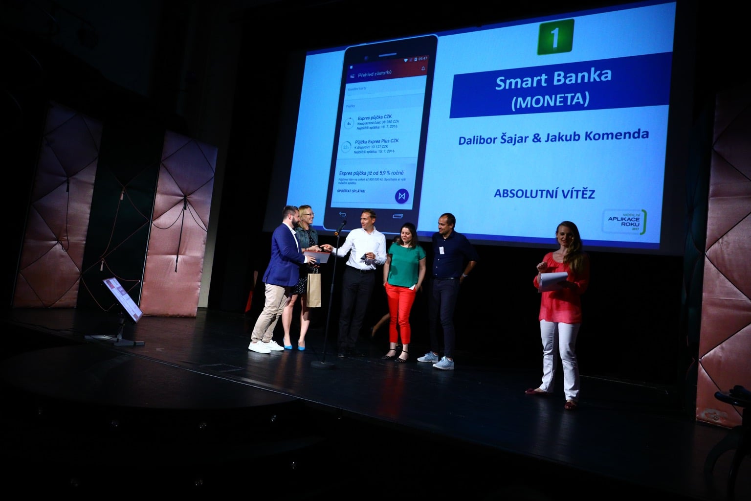 Mobilní aplikace roku 2017 - V pražském Royalu vyhrála Moneta