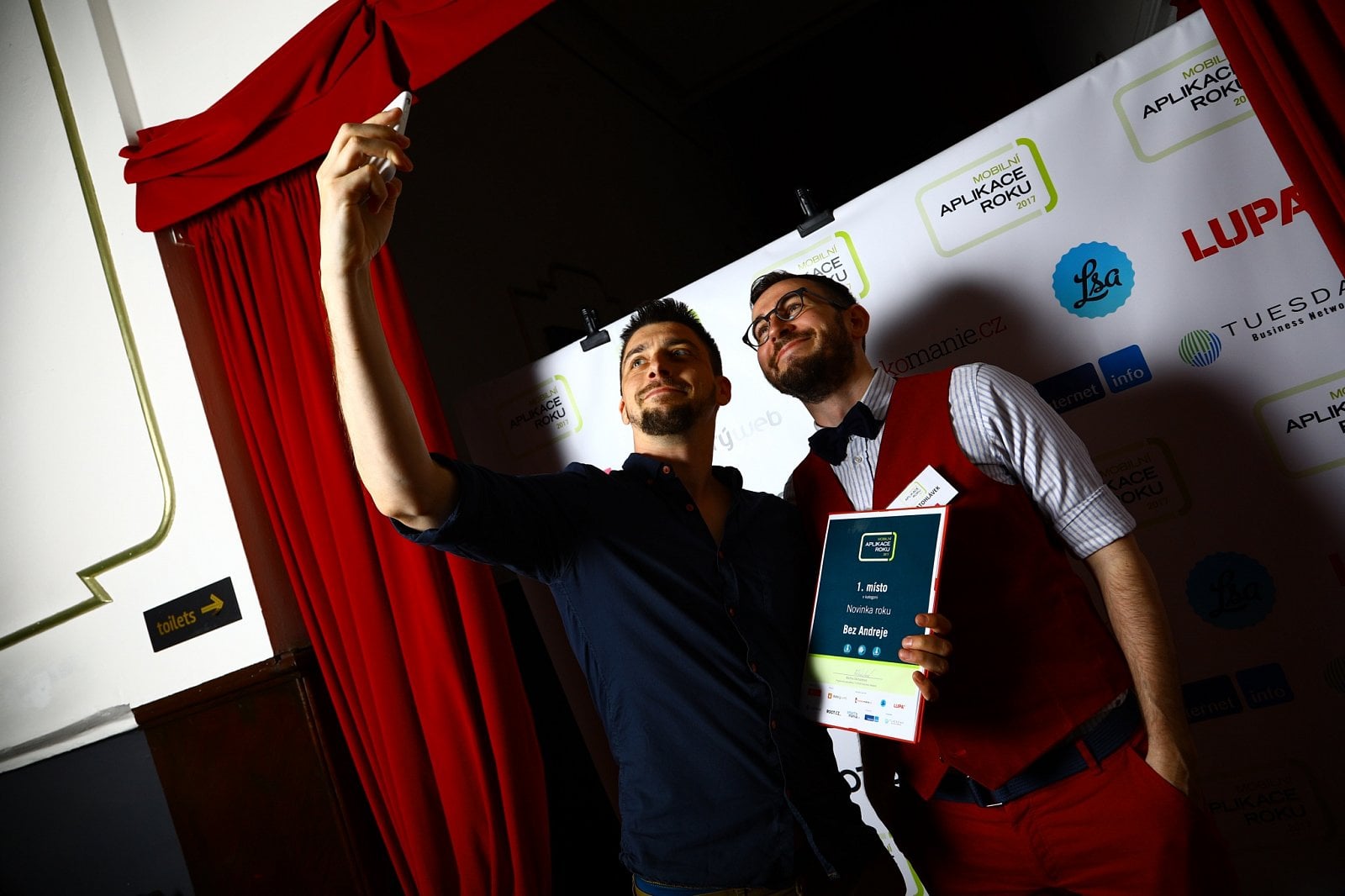 Mobilní aplikace roku 2017 - V pražském Royalu vyhrála Moneta