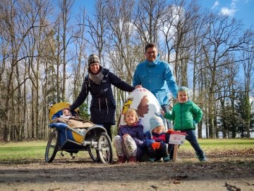 Celá rodina Kateřiny Almqvist z Mýdlovaru