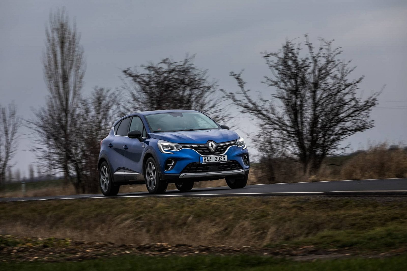 2020-04-renault-captur-13-tce-10.jpg