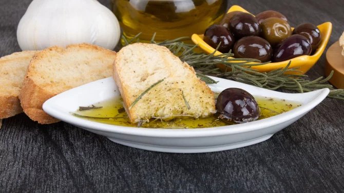 29.1.24 (1x) Bageta, olivový olej, lehká večeře, svačina