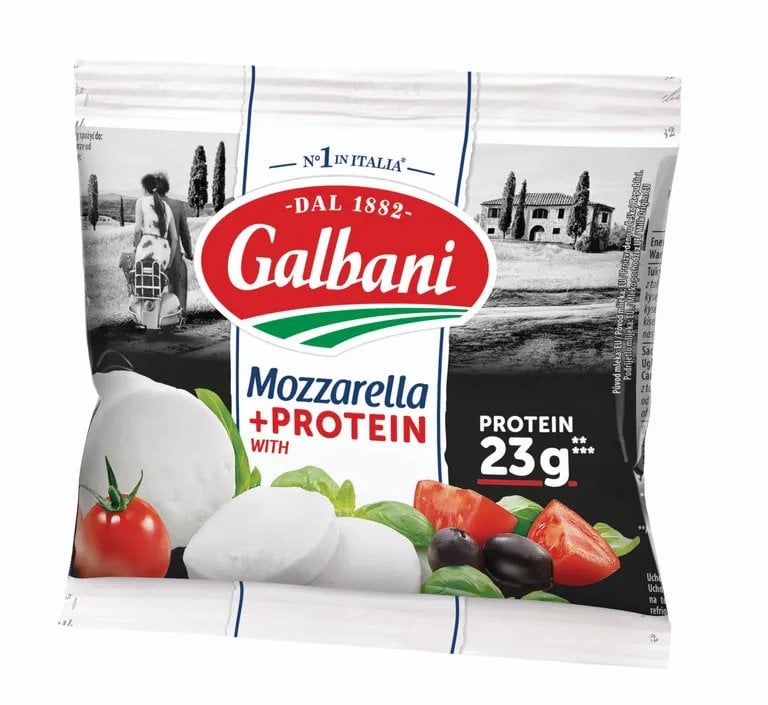 Měkký nezrající pařený sýr ve slaném nálevu s vyšším obsahem proteinu