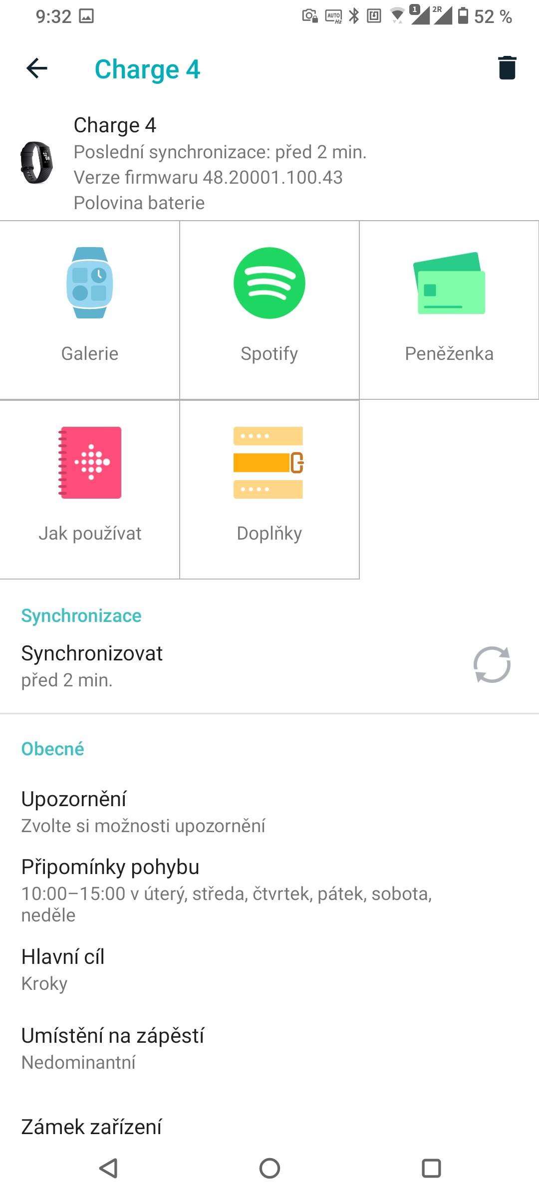 Menu aplikace Fitbit pro ovládání zařízení Fitbit, v tomto případě Fitbit Charge 4 Special Edition. (4. 12. 2021)