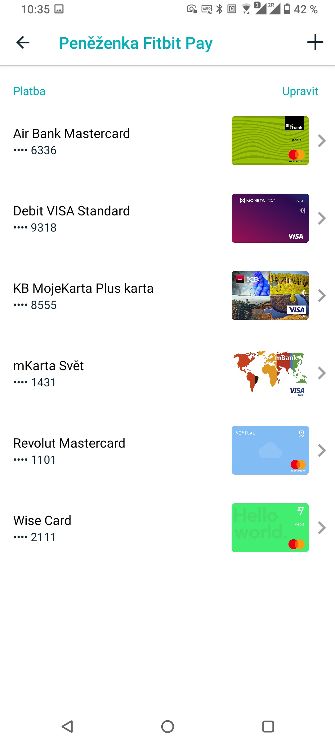 Fitbit Pay. Do peněženky přidáte max. 6 platebních karet. Lze je posouvat a tím upřednostnit. (4. 12. 2021)