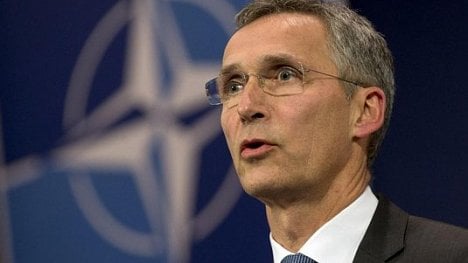 Náhledový obrázek - Generální tajemník NATO Stoltenberg: V době napětí jsou investice nutné