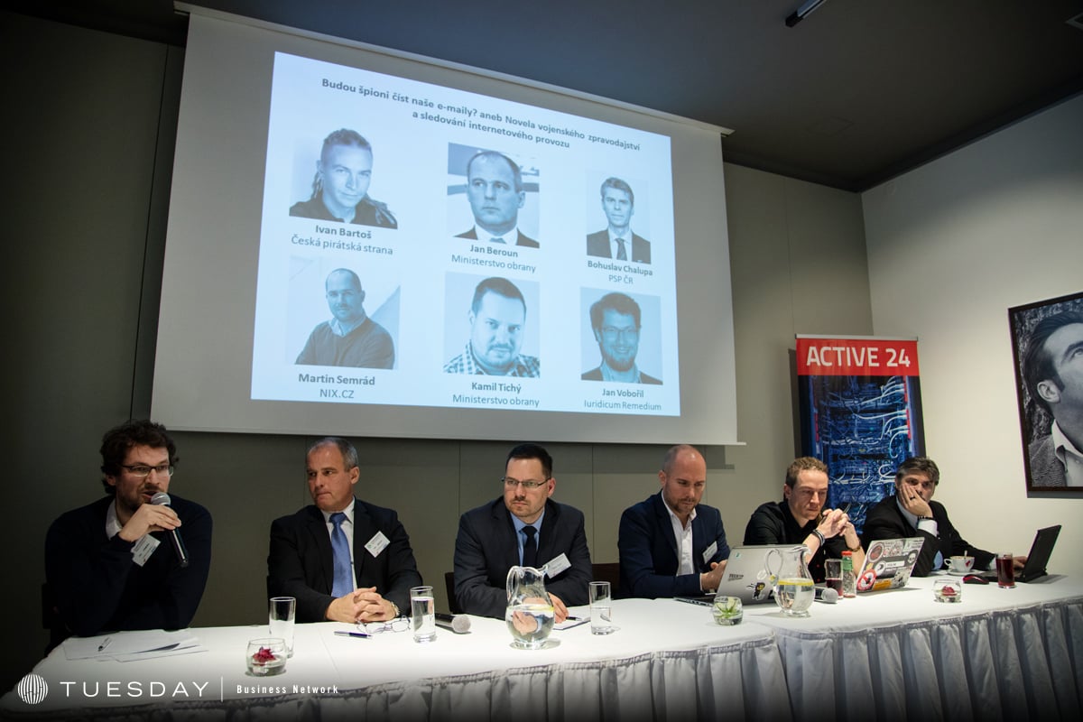 Konference Stát vs. svoboda internetu