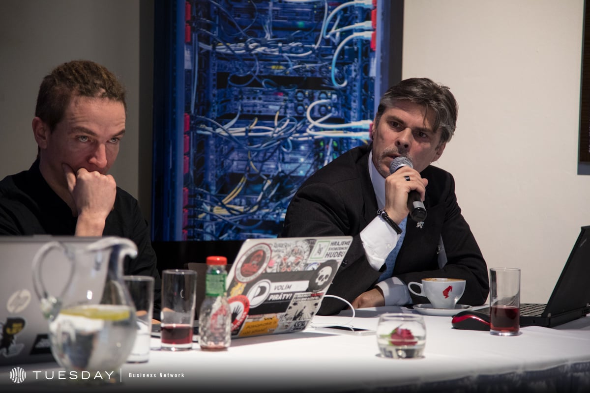 Konference Stát vs. svoboda internetu