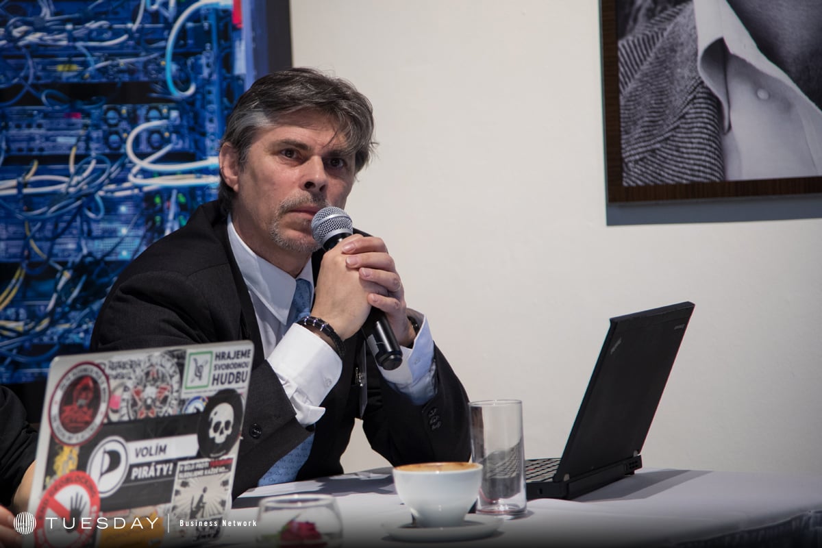 Konference Stát vs. svoboda internetu