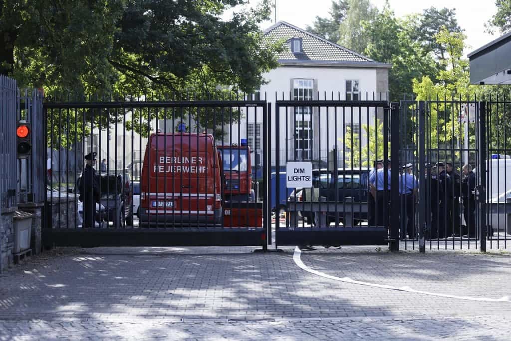 2017-02-v-nc49bmecku-kvc5afli-obavc3a1m-evakuovali-konzulc3a1t-u