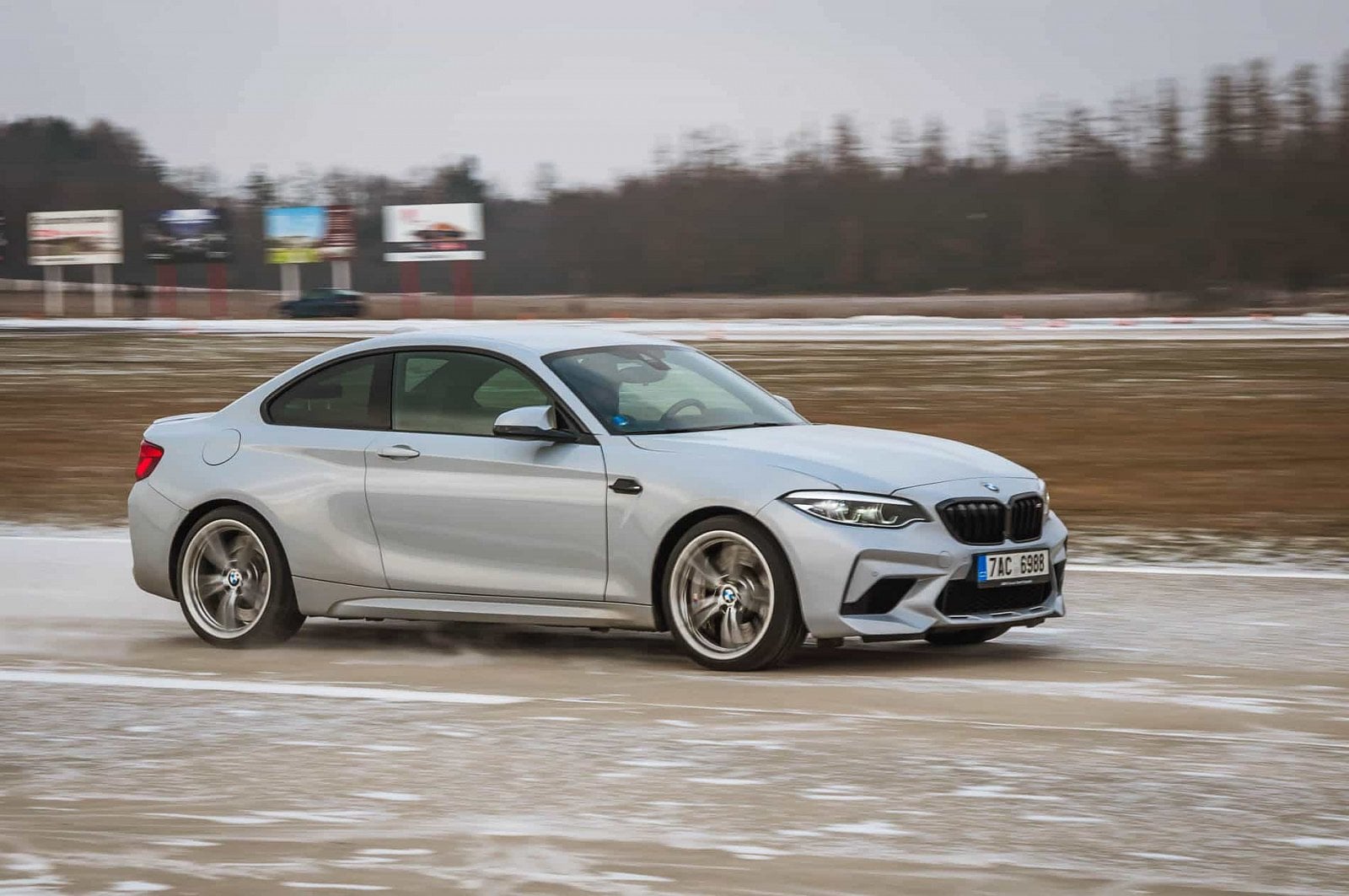 2019-02-bmw-m2-competition-39.jpg