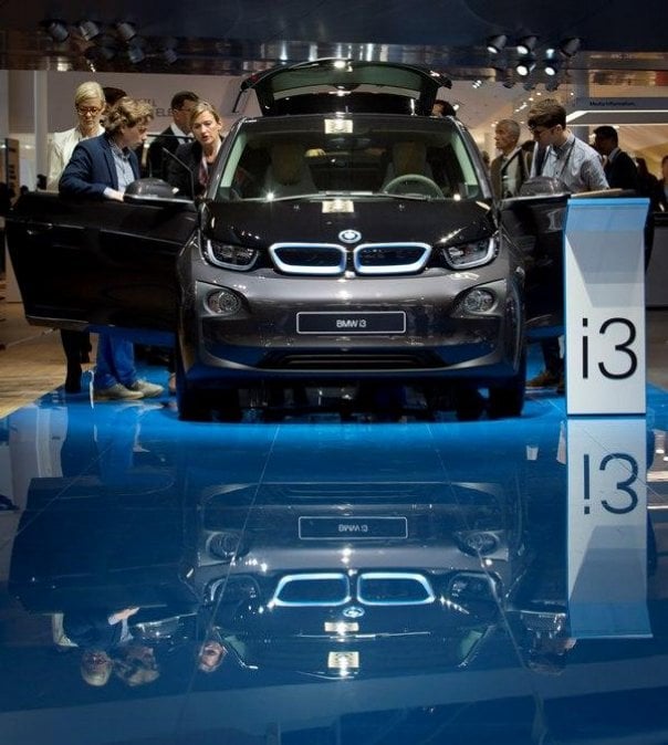 2016-02-co-se-vystavuje-na-65-autosalonu-v-franfurktu-nad-mohane