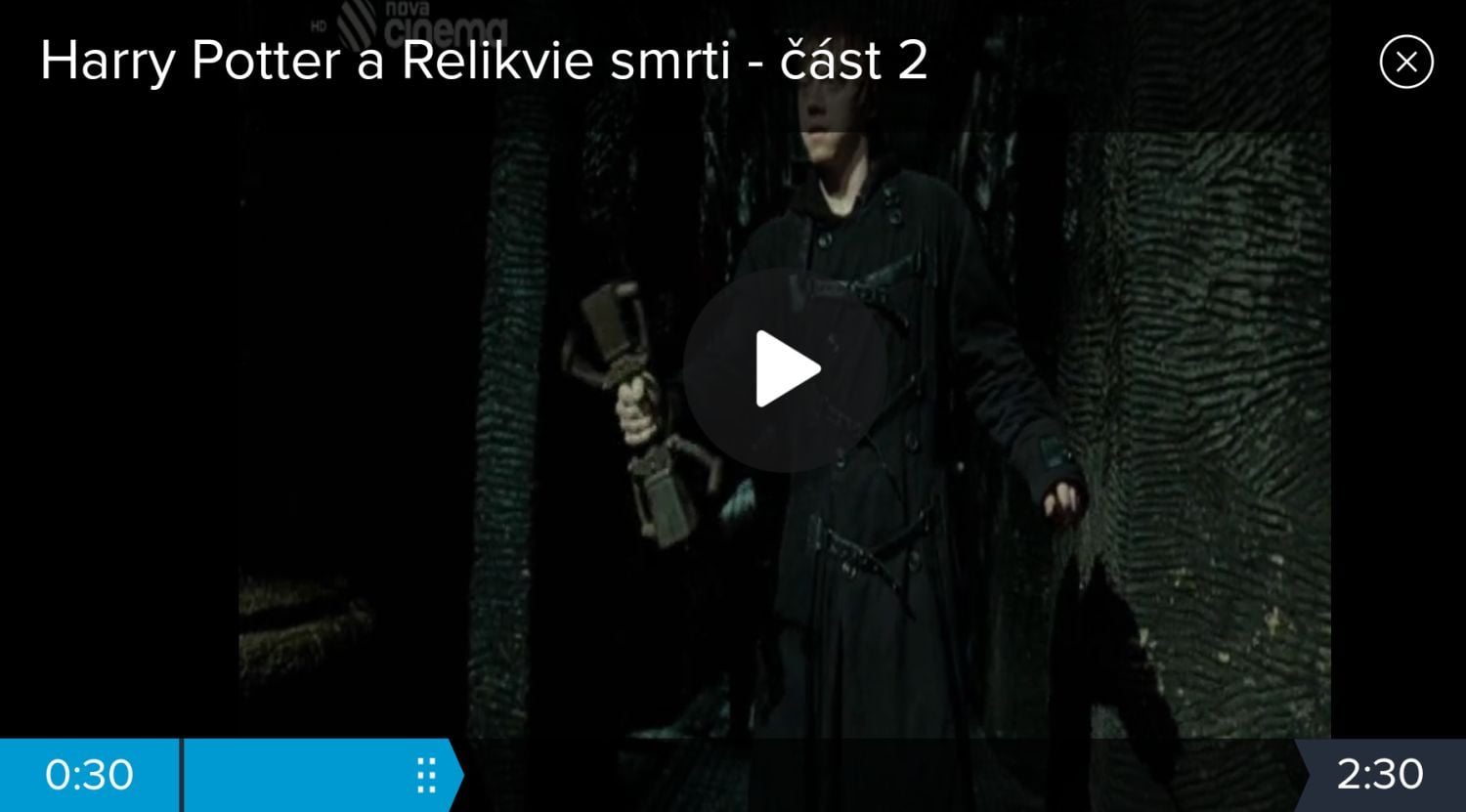 Jak vidíte, u přehrávaného pořadu neupravíte např. ani rozlišení. Jezdec časové osy je však dostatečně široký a velice dobře ovladatelný prstem. Někdy i s přesností na minutu.