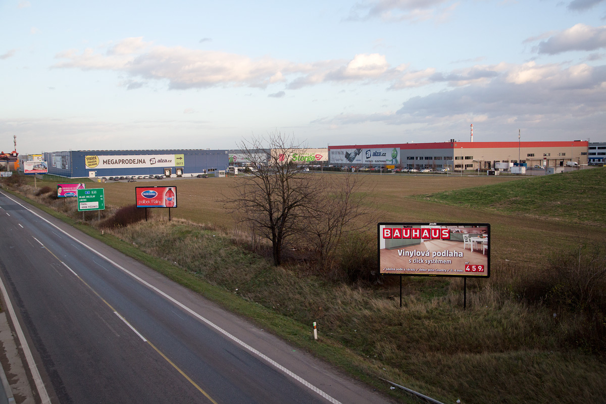 Alza má před Vánoci napilno