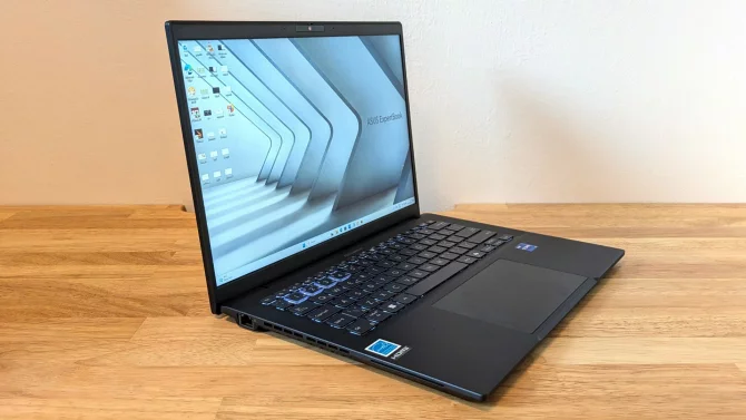 Recenze notebooku Asus ExpertBook B5: pracovní nástroj pro náročné