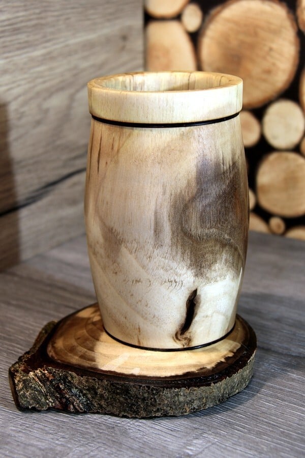 Tužkovník z ořechu od Dřevotočím radost