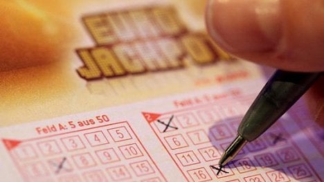 Náhledový obrázek - Čech vyhrál v loterii Eurojackpot 1,4 miliardy, vsadil si přes internet