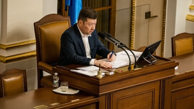 Okamura vyhlásil výzvu k doplnění Rady České televize a Rady Českého rozhlasu