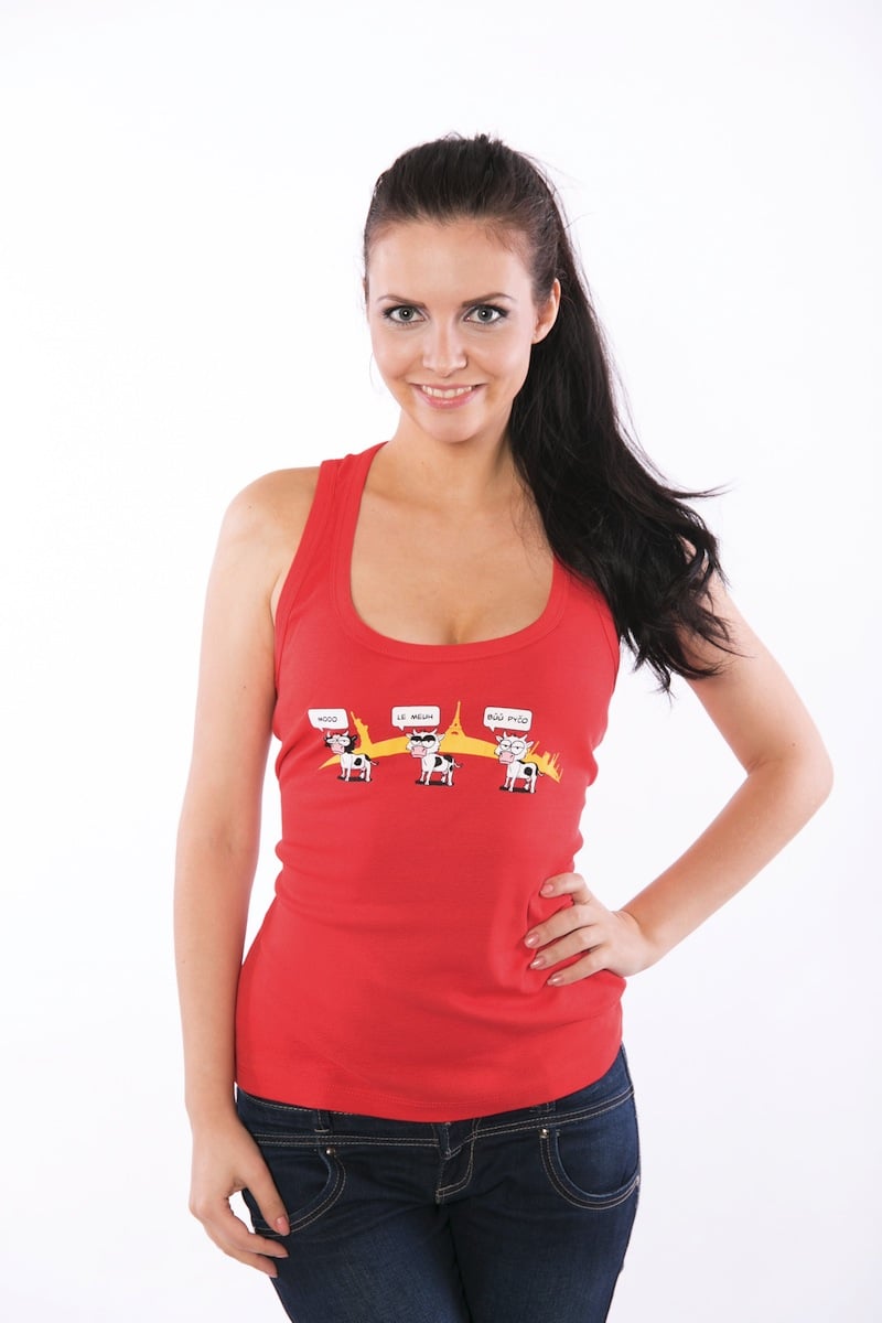 Bastard.cz už 10 let dodává na trh trička s vtipnými potisky.