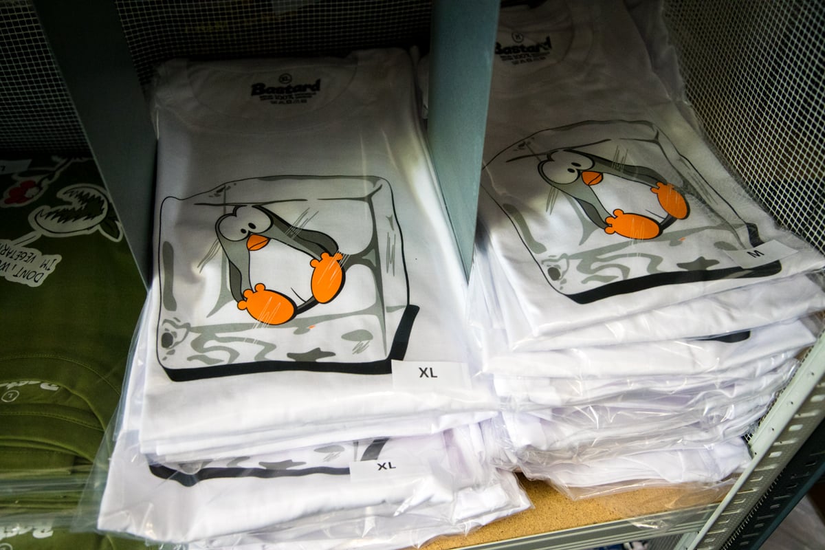 Bastard.cz už 10 let dodává na trh trička s vtipnými potisky.