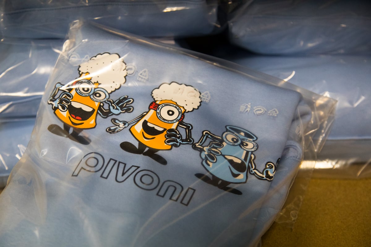 Bastard.cz už 10 let dodává na trh trička s vtipnými potisky.