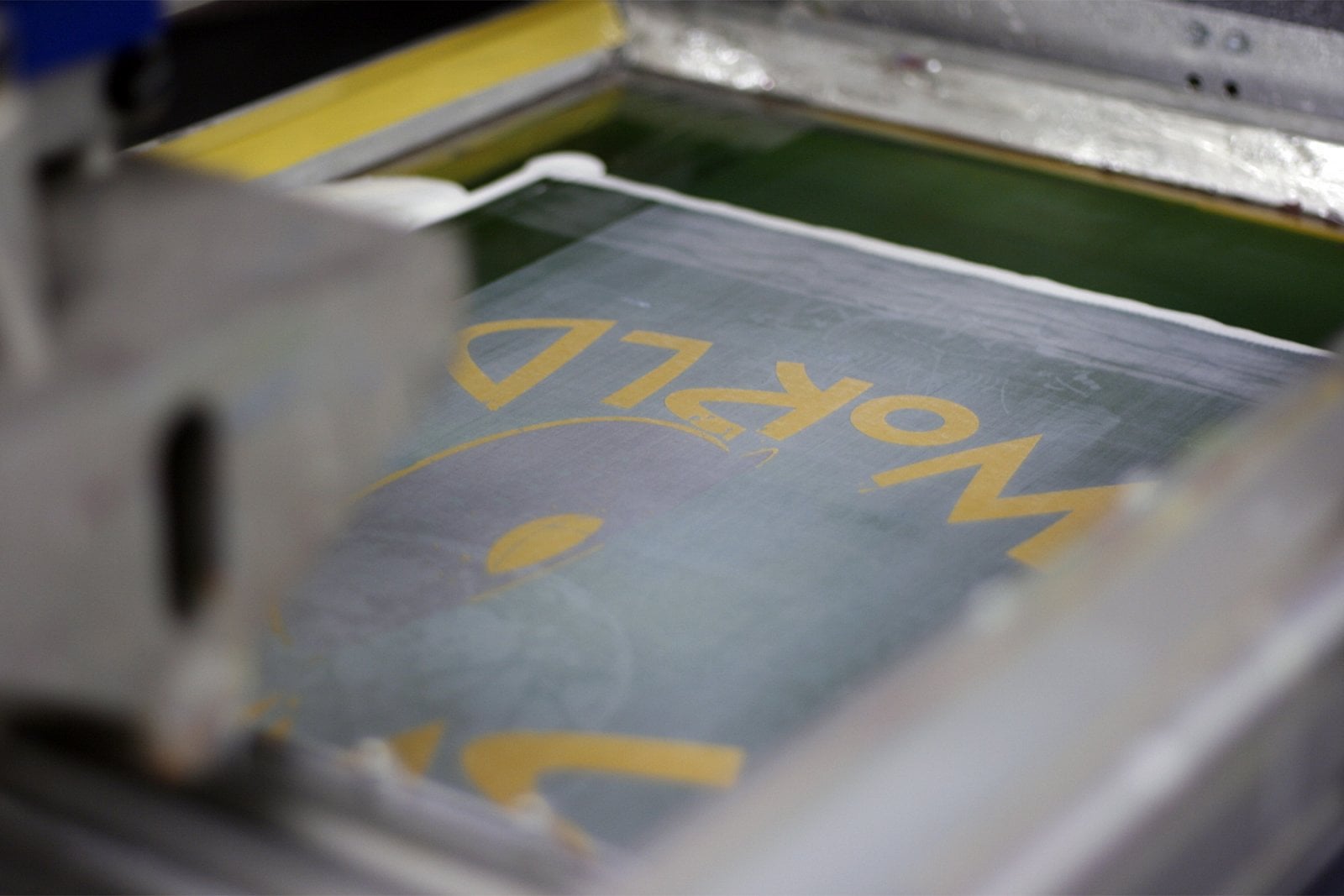 Bastard.cz už 10 let dodává na trh trička s vtipnými potisky.