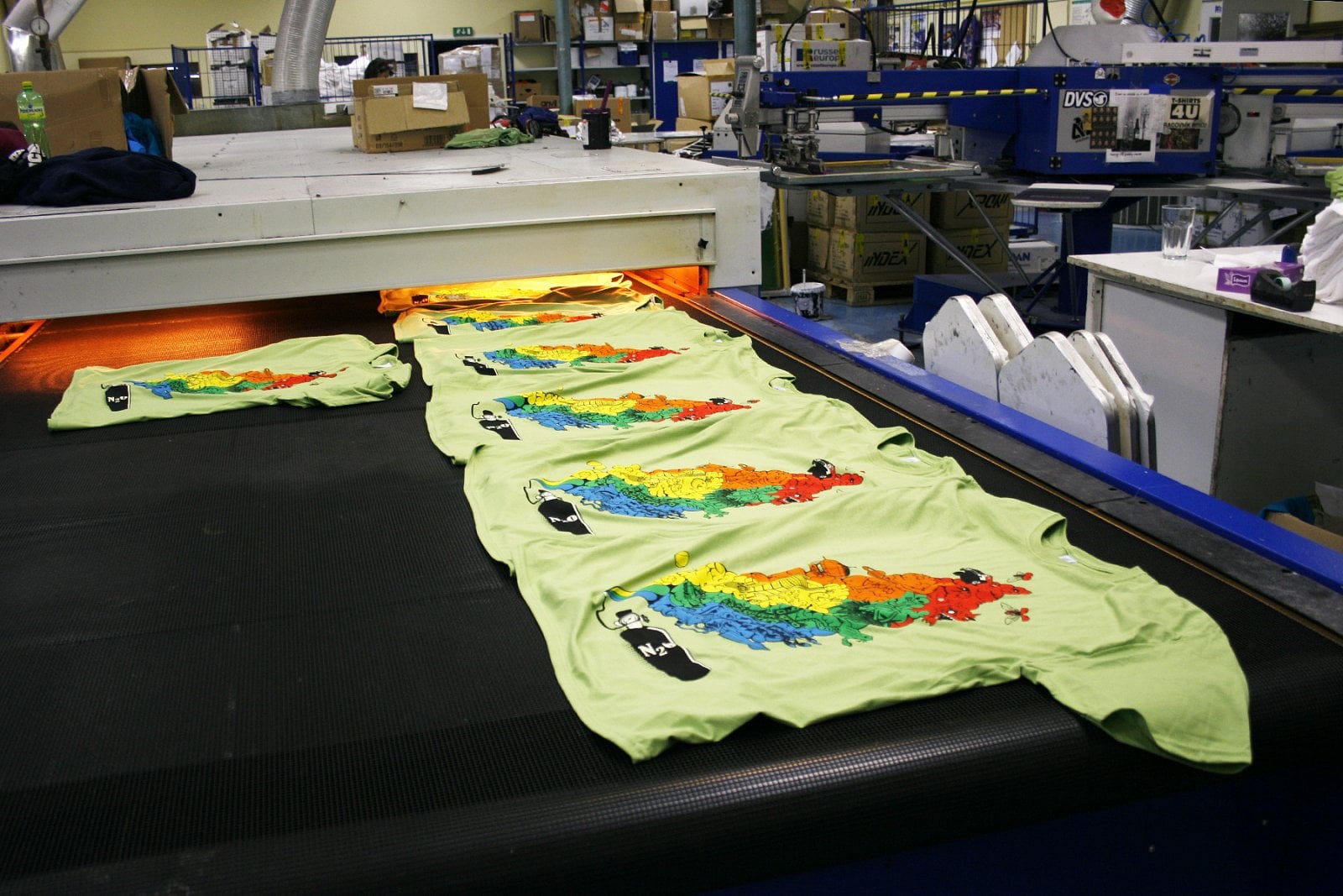 Bastard.cz už 10 let dodává na trh trička s vtipnými potisky.