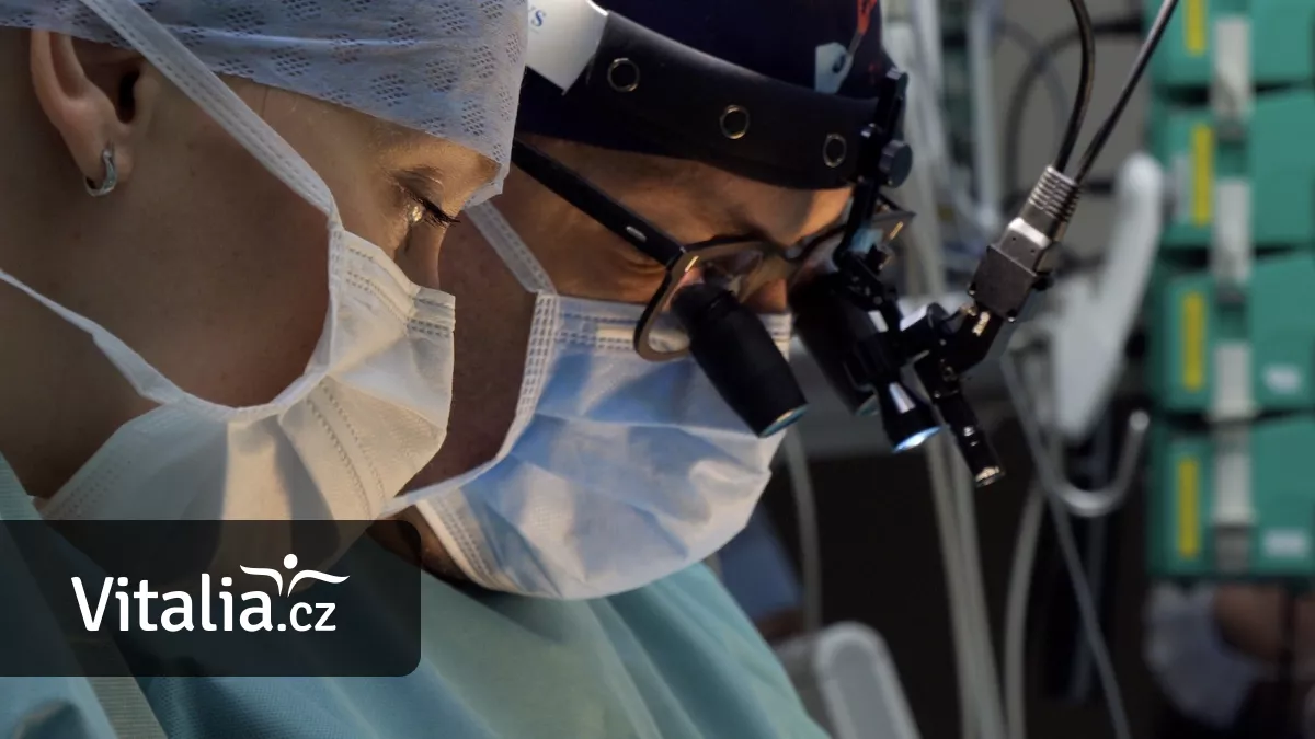 V IKEM první na světě transplantovali břišní orgány a stěnu od rozdílných dárců