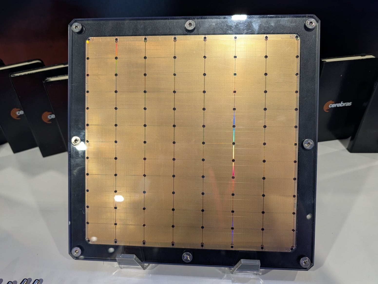 Čip pro umělou inteligenci Cerebras Wafer Scale Engine 3