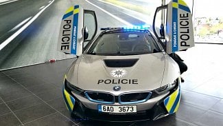 Náhledový obrázek - Nové policejní BMW i8 bude hlídkovat na dálnicích, radar ale nemá