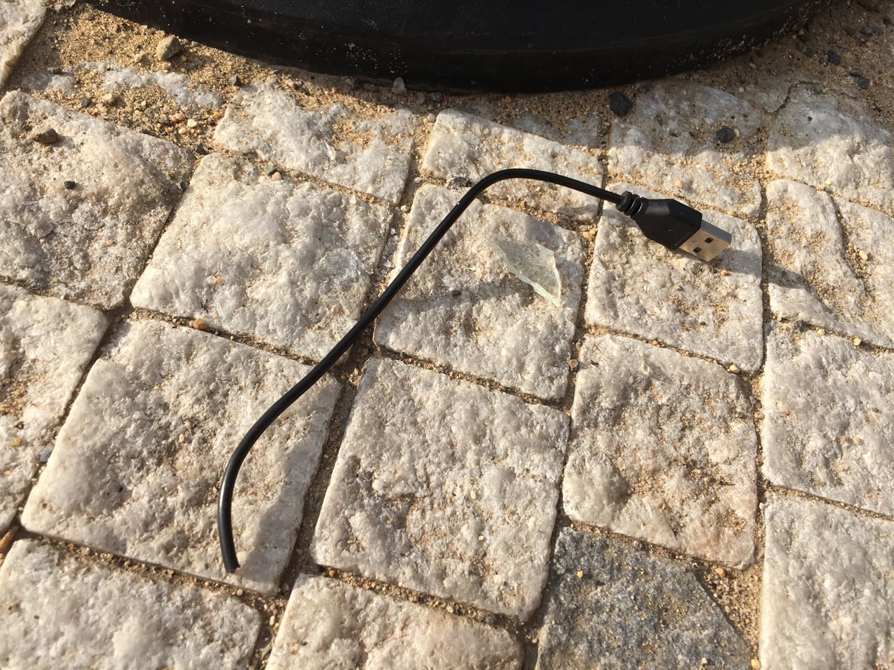 Nabíjecí stanice NRG Street Charge na Praze 6