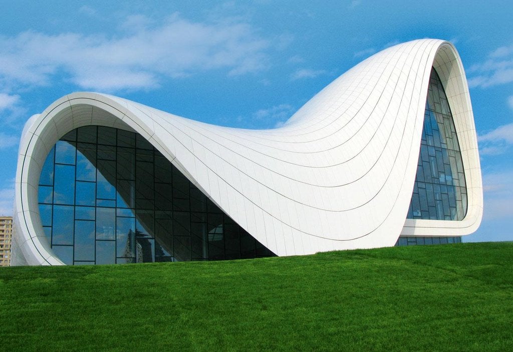 2018-12-od-komunismu-k-ropnc3a9mu-kapitalismu-pod-taktovkou-alij