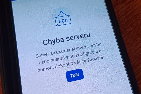 Detail chyby na displeji mobilu hlášené EZKartou