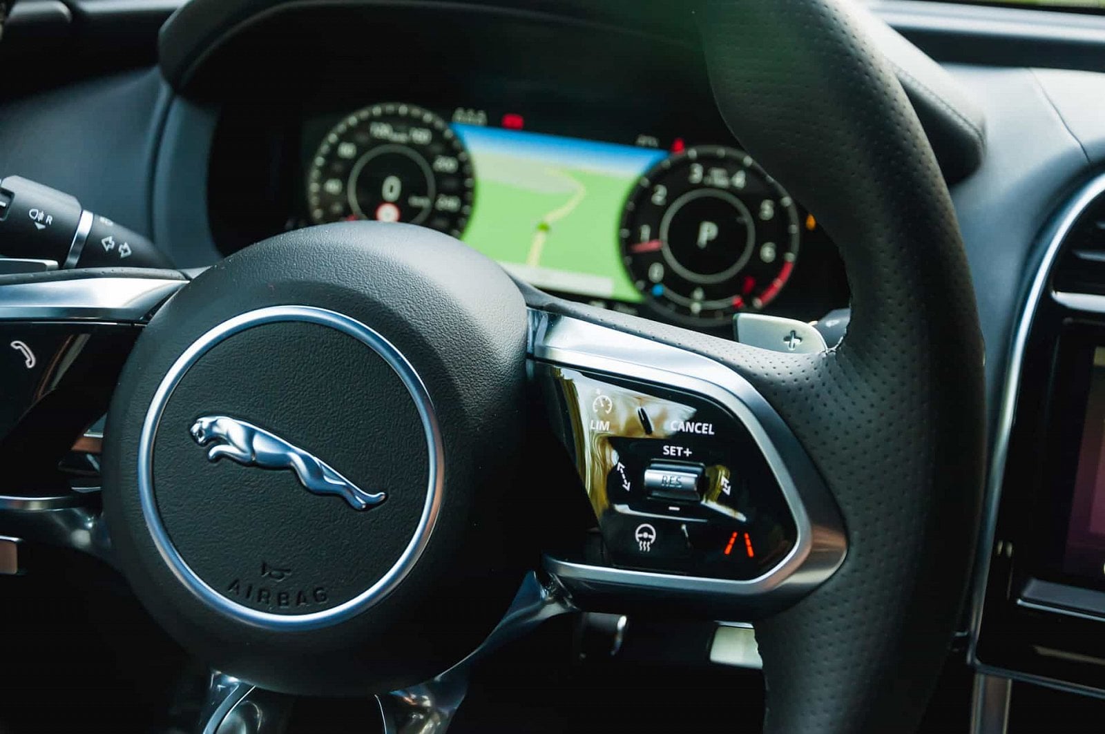 2019-09-Jaguar-XE-P300-AWD-16-of-24.jpg