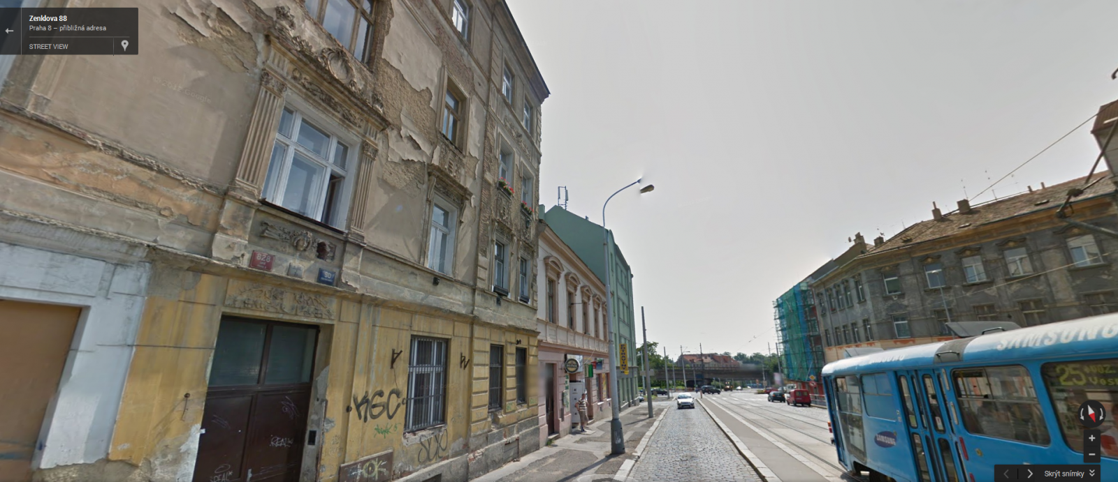 Člověk jako by se při vystoupení z tramvaje ocitl v jiném městě.