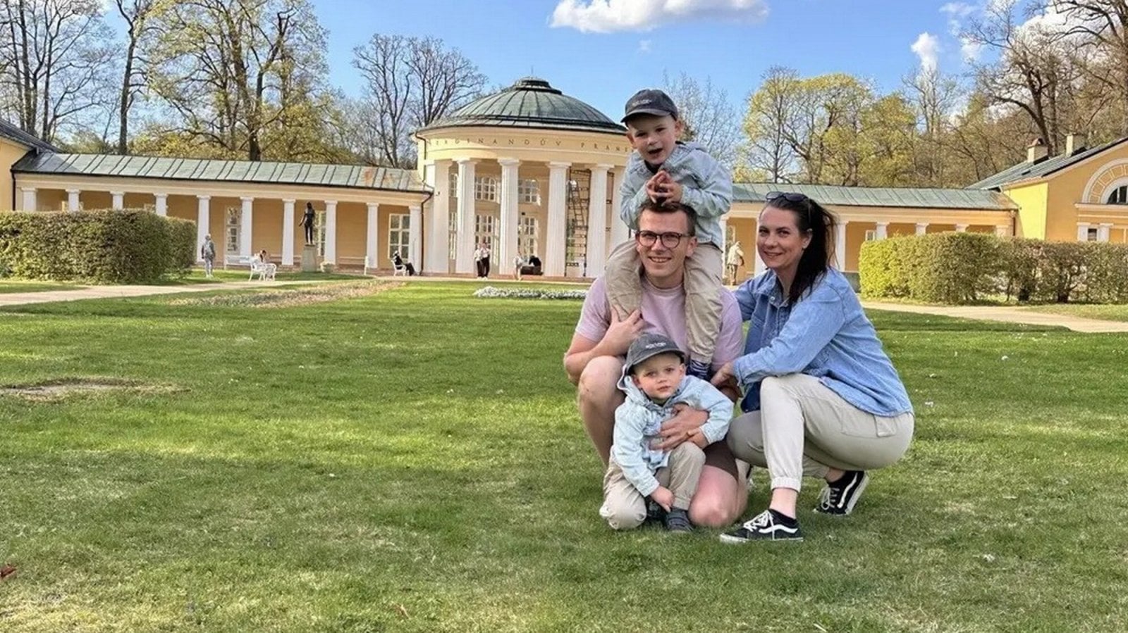 Patrik Byrouti z Tweenip a jeho rodina