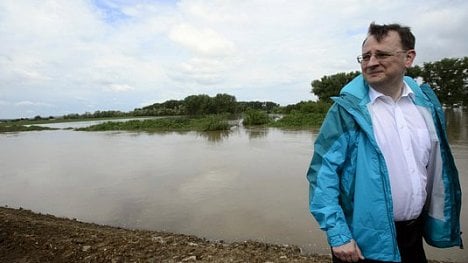 Náhledový obrázek - Velká voda prověřila připravenost politických lídrů